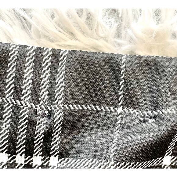 Love Tree Black and White Plaid Mini Skirt Size Large NWOT - Picture 7 of 8